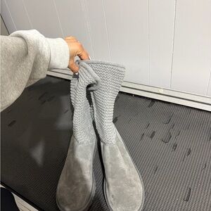 Ugg Knit-Shaft Suede Women's Boots in Light Gray
